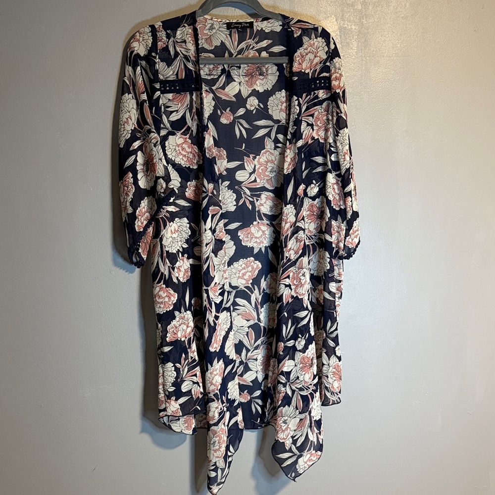 Emory Park Navy and Pink Floral Top